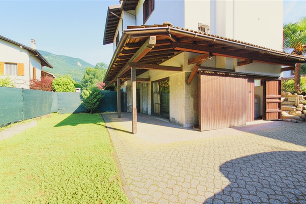 Villa bifamiliare vista esterna, Cuasso al Piano