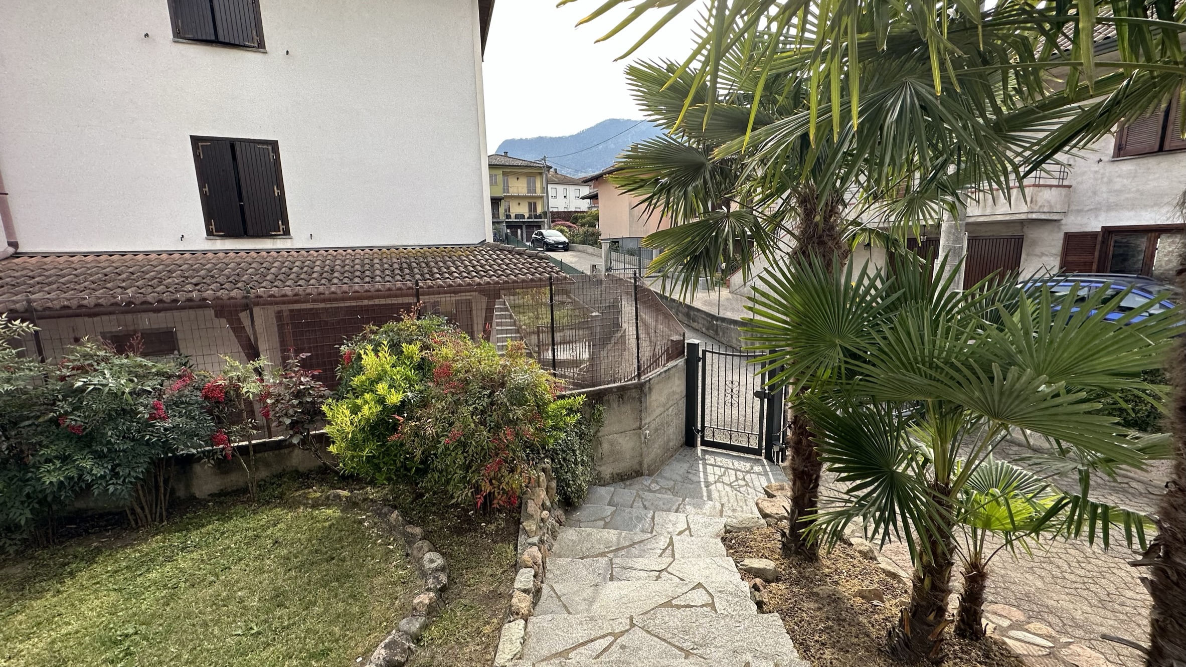 Vista panoramica montagne da Cuasso al Piano